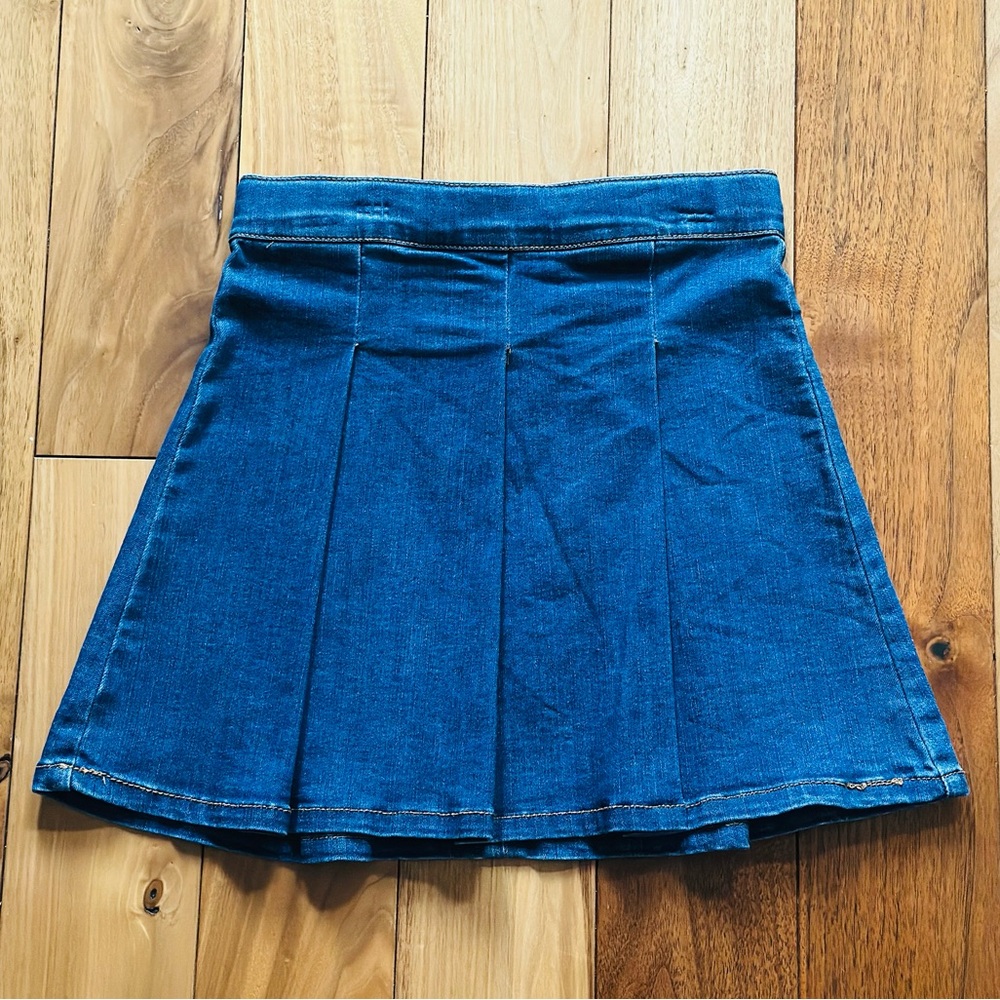 Girl's Art Class Pleated Denim Skirt Size Medium 8